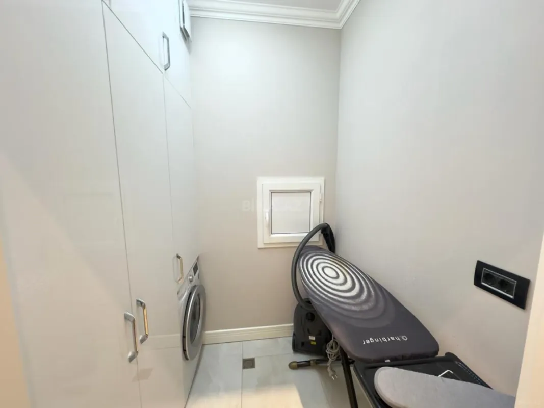 Kirayə verilir 3 otaqlı mənzil 145 m²