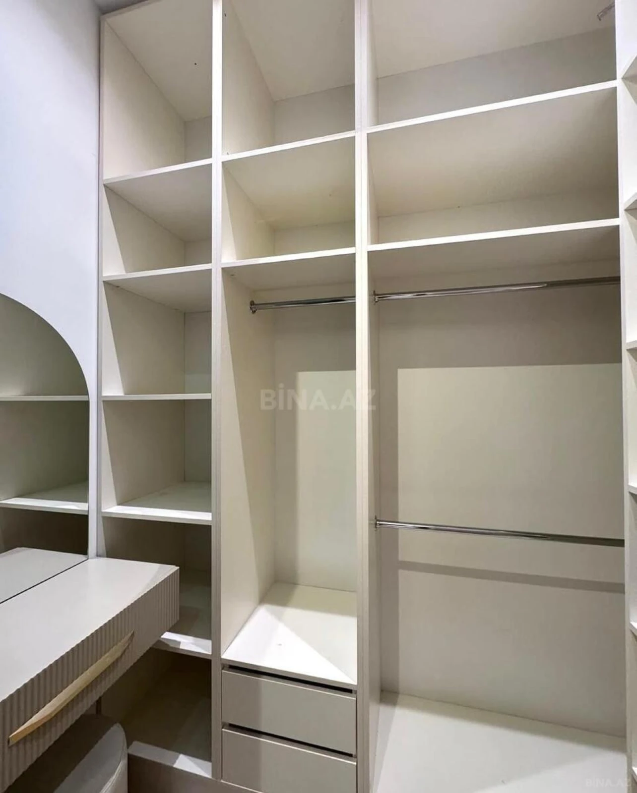 Kirayə verilir 2 otaqlı mənzil 80 m²