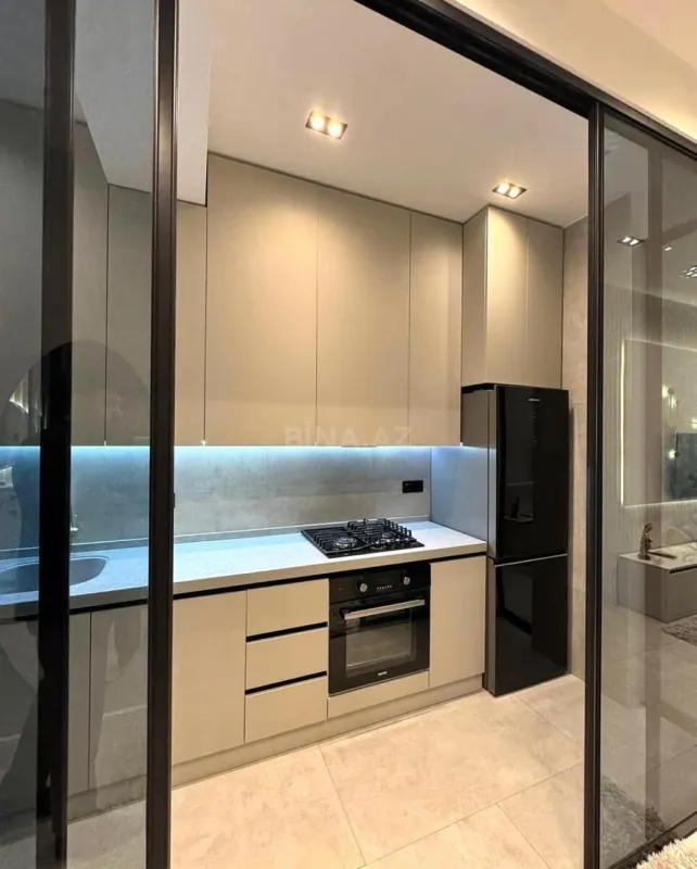 Kirayə verilir 2 otaqlı mənzil 80 m²