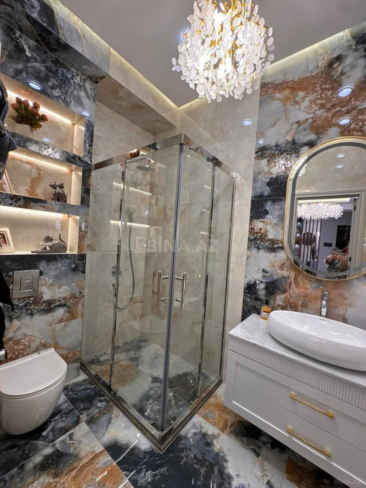 Kirayə verilir 3 otaqlı mənzil 145 m²