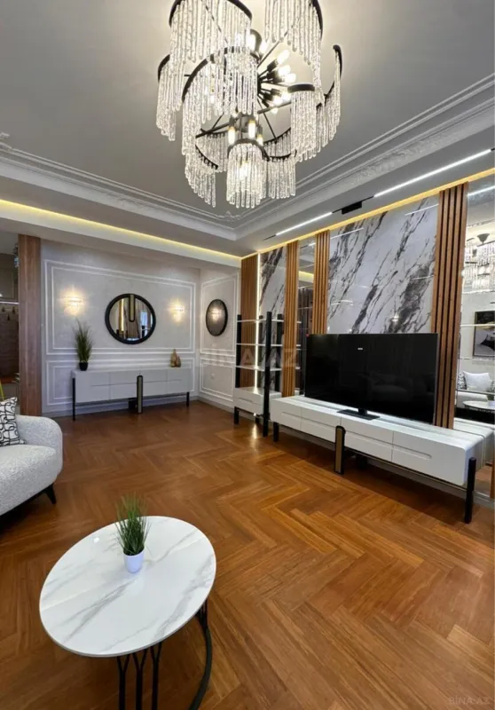 Kirayə verilir 3 otaqlı mənzil 145 m²