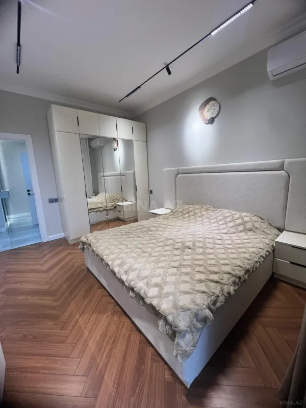 Kirayə verilir 2 otaqlı mənzil 80 m²