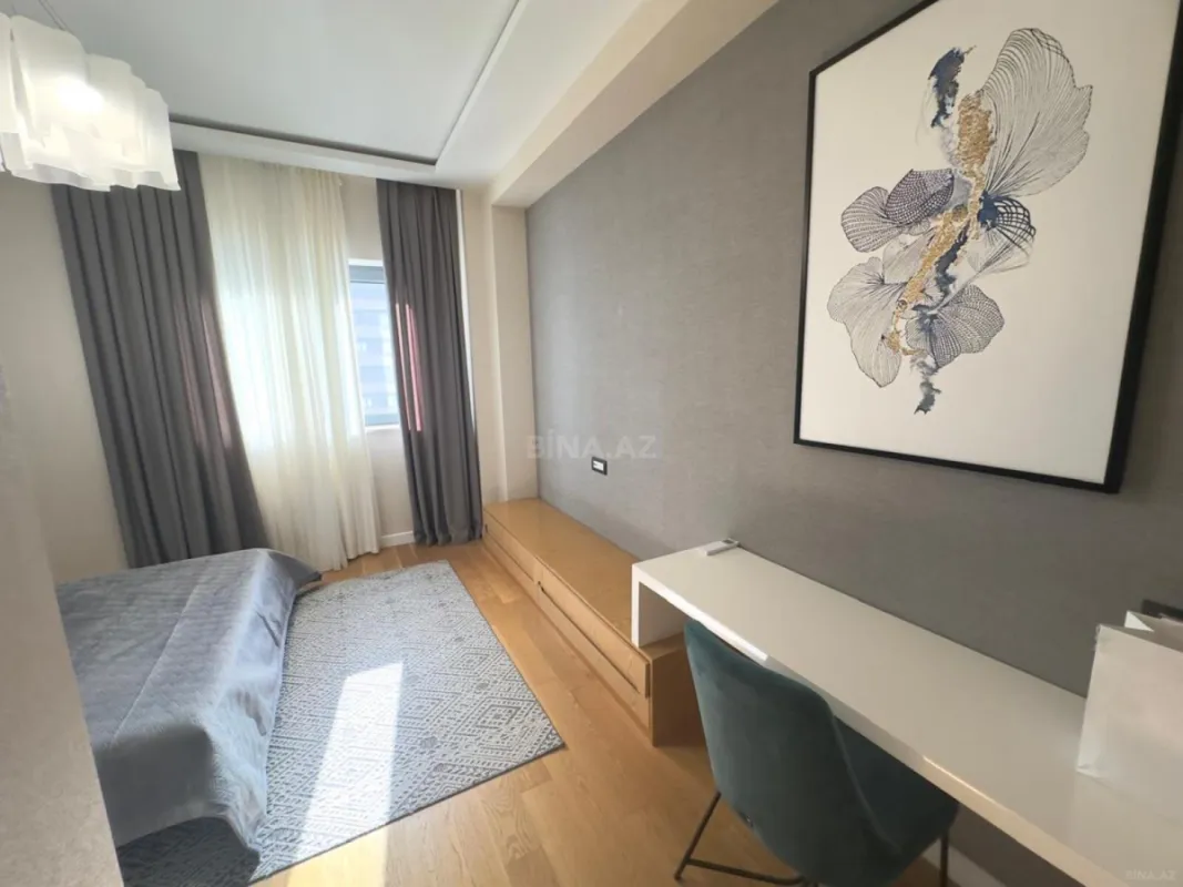 Kirayə verilir 3 otaqlı mənzil 140 m²