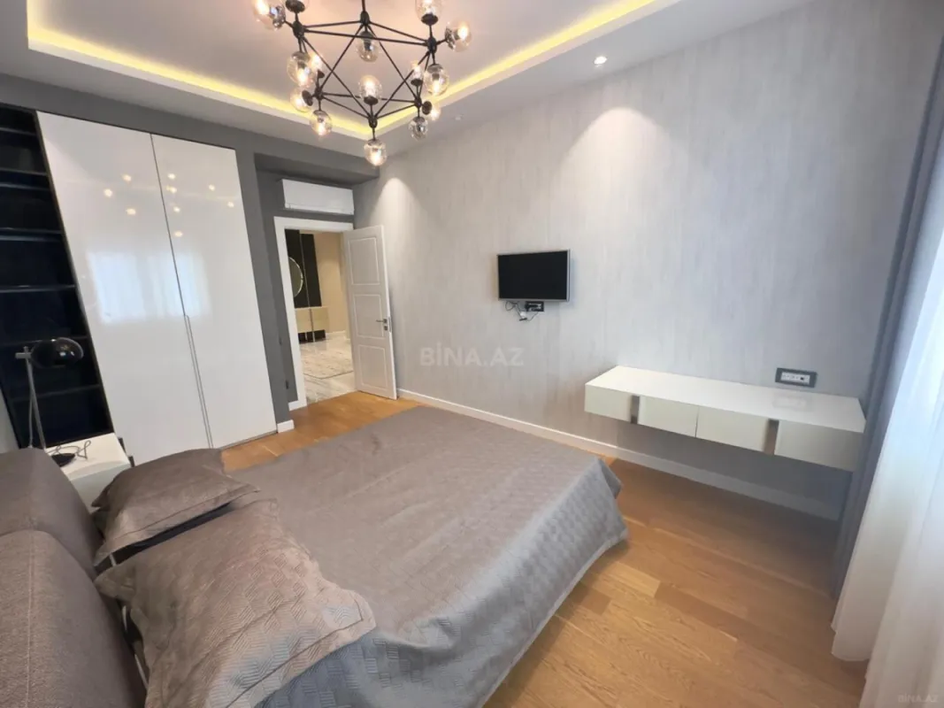 Kirayə verilir 3 otaqlı mənzil 140 m²