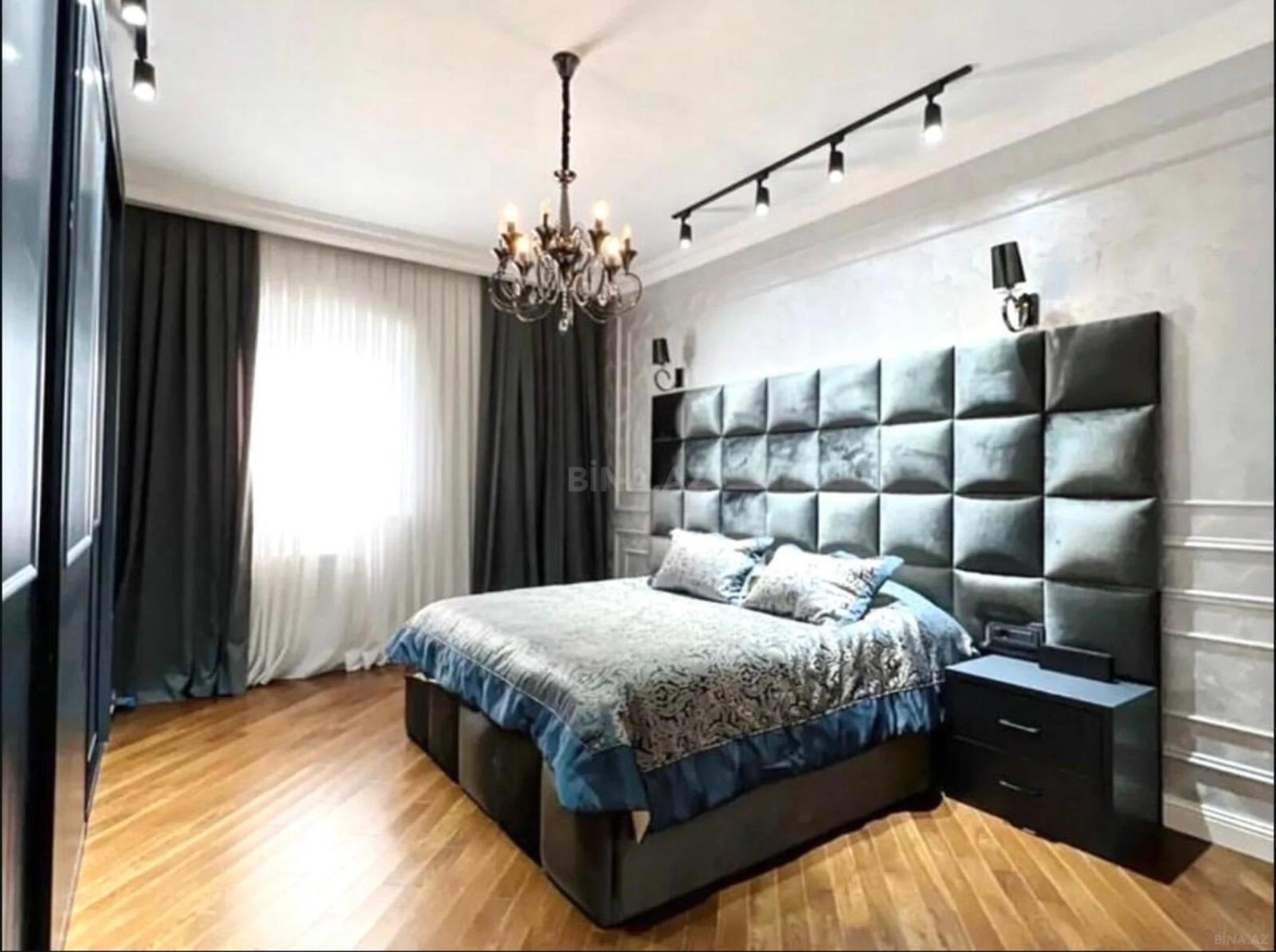 Kirayə verilir 3 otaqlı mənzil 150 m²