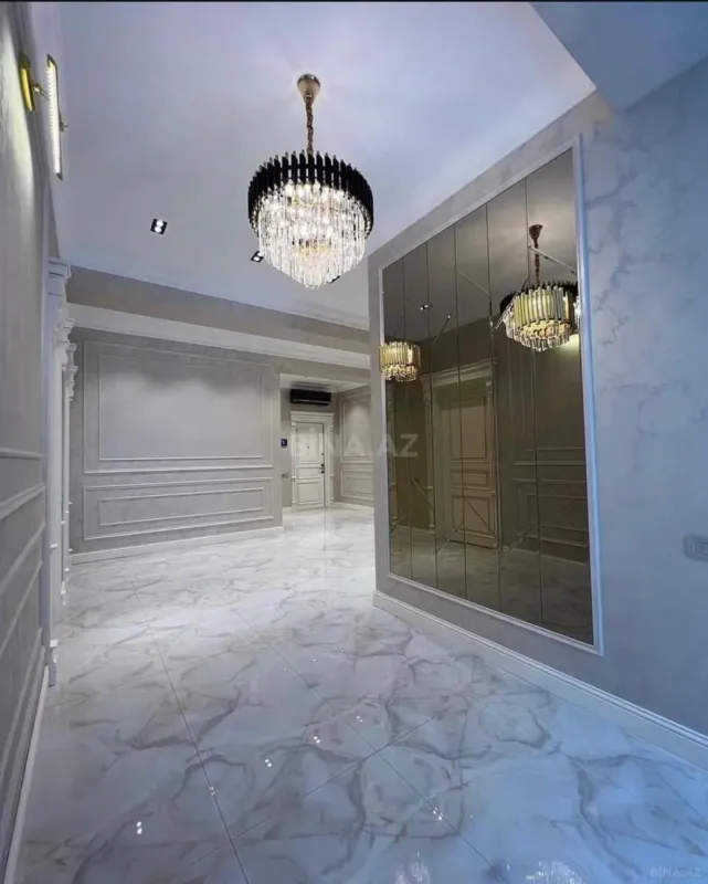 Kirayə verilir 3 otaqlı mənzil 150 m²