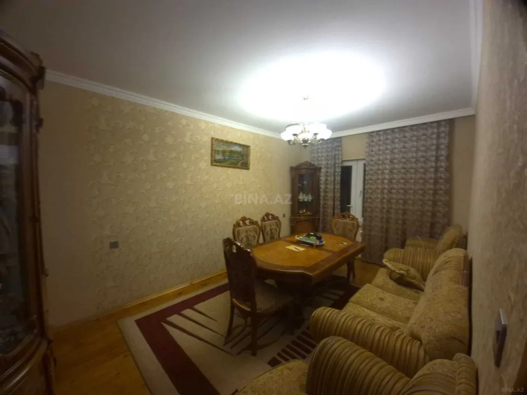 Satılır 4 otaqlı mənzil 95 m²