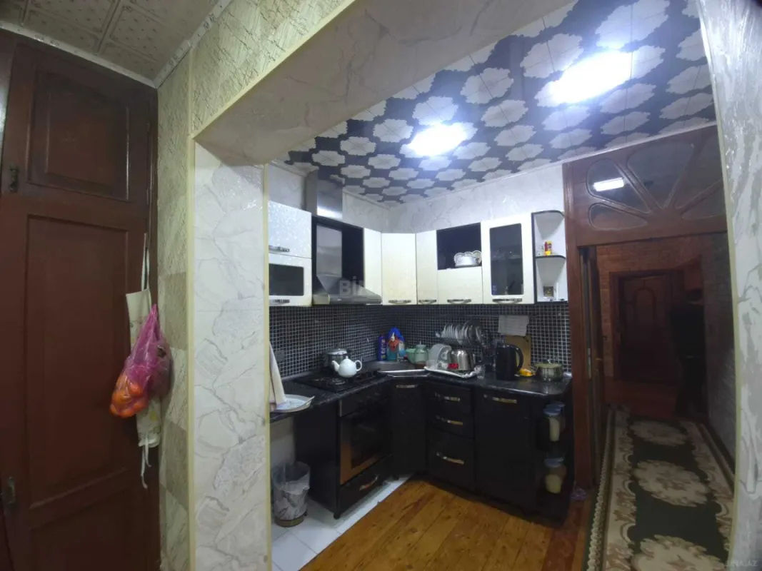 Satılır 4 otaqlı mənzil 95 m²