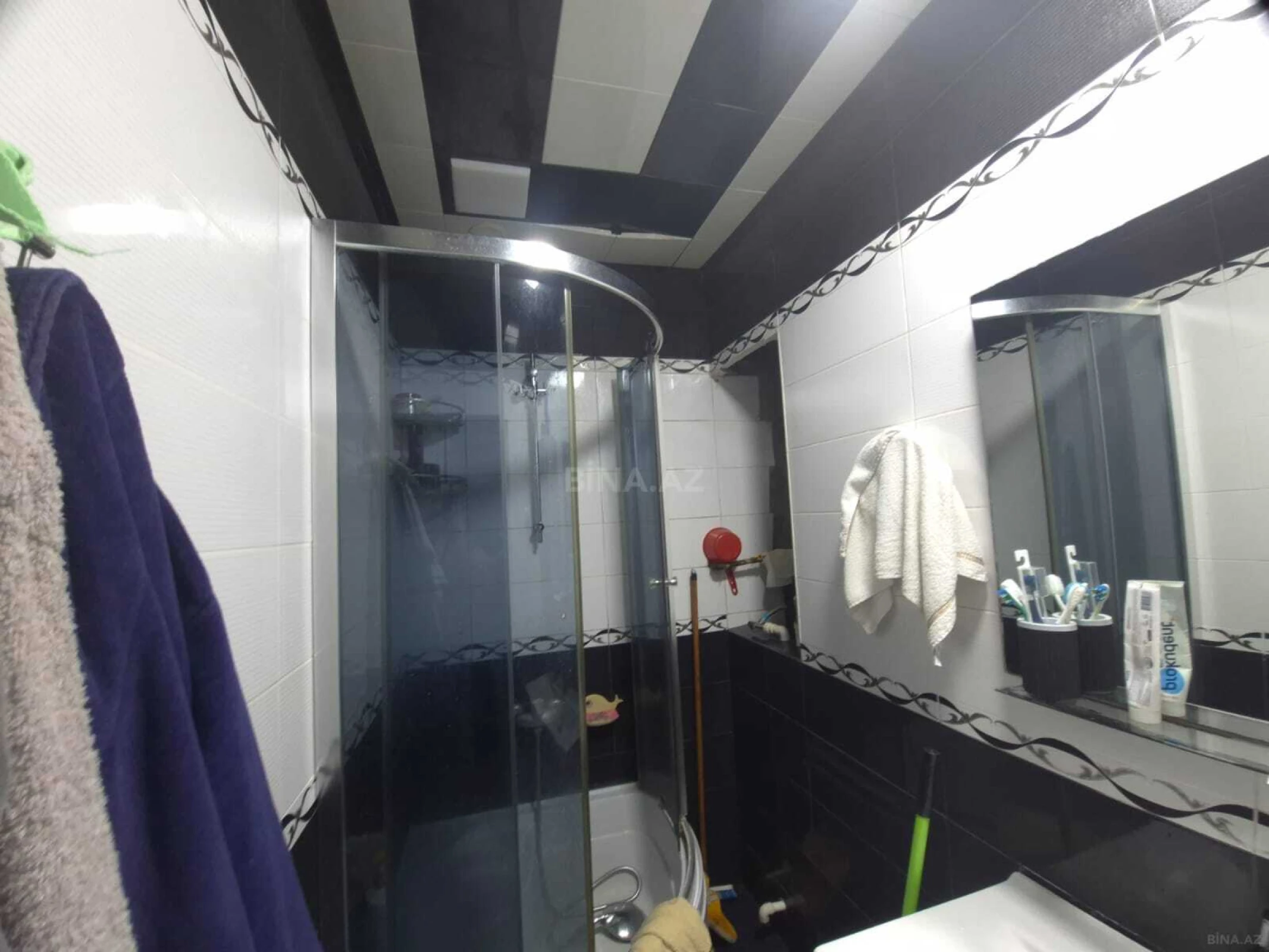 Satılır 4 otaqlı mənzil 95 m²