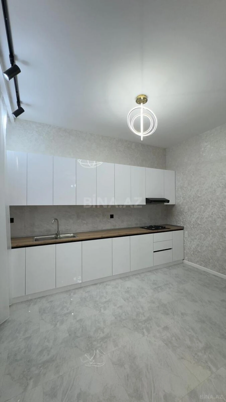 Satılır 4 otaqlı həyət evi 130 m²