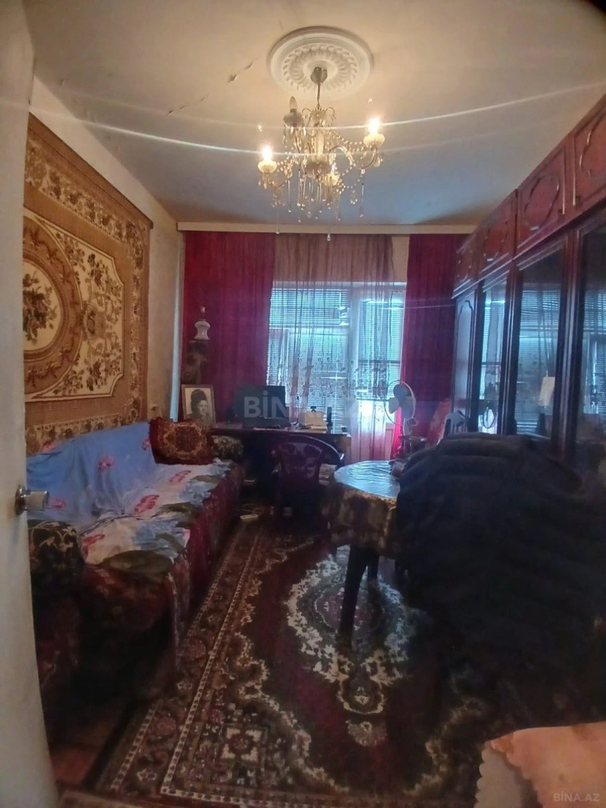 Satılır 4 otaqlı mənzil 115 m²