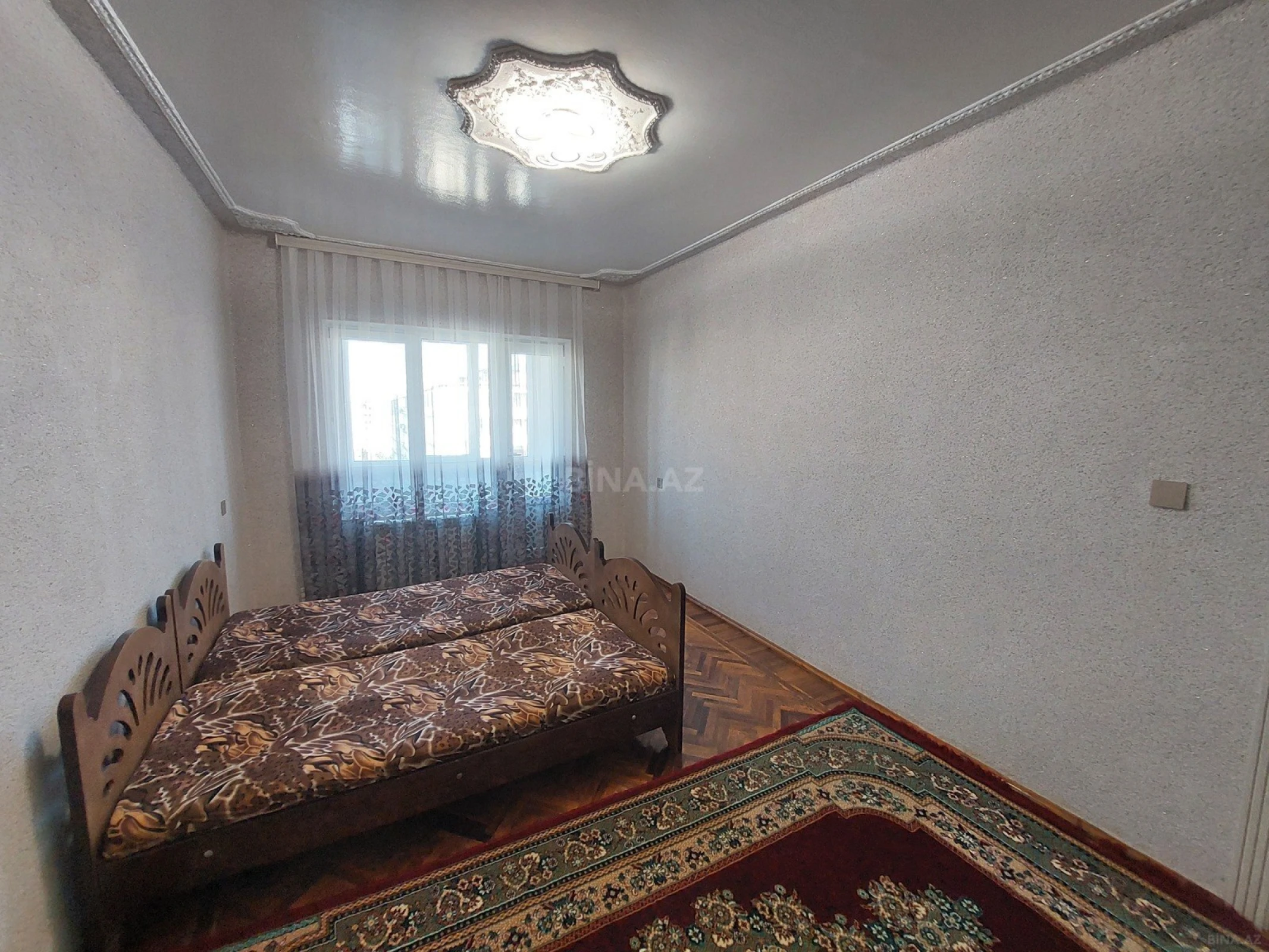 Kirayə verilir 4 otaqlı mənzil 100 m²