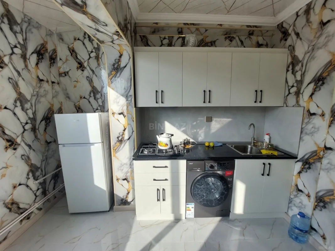 Kirayə verilir 4 otaqlı mənzil 100 m²