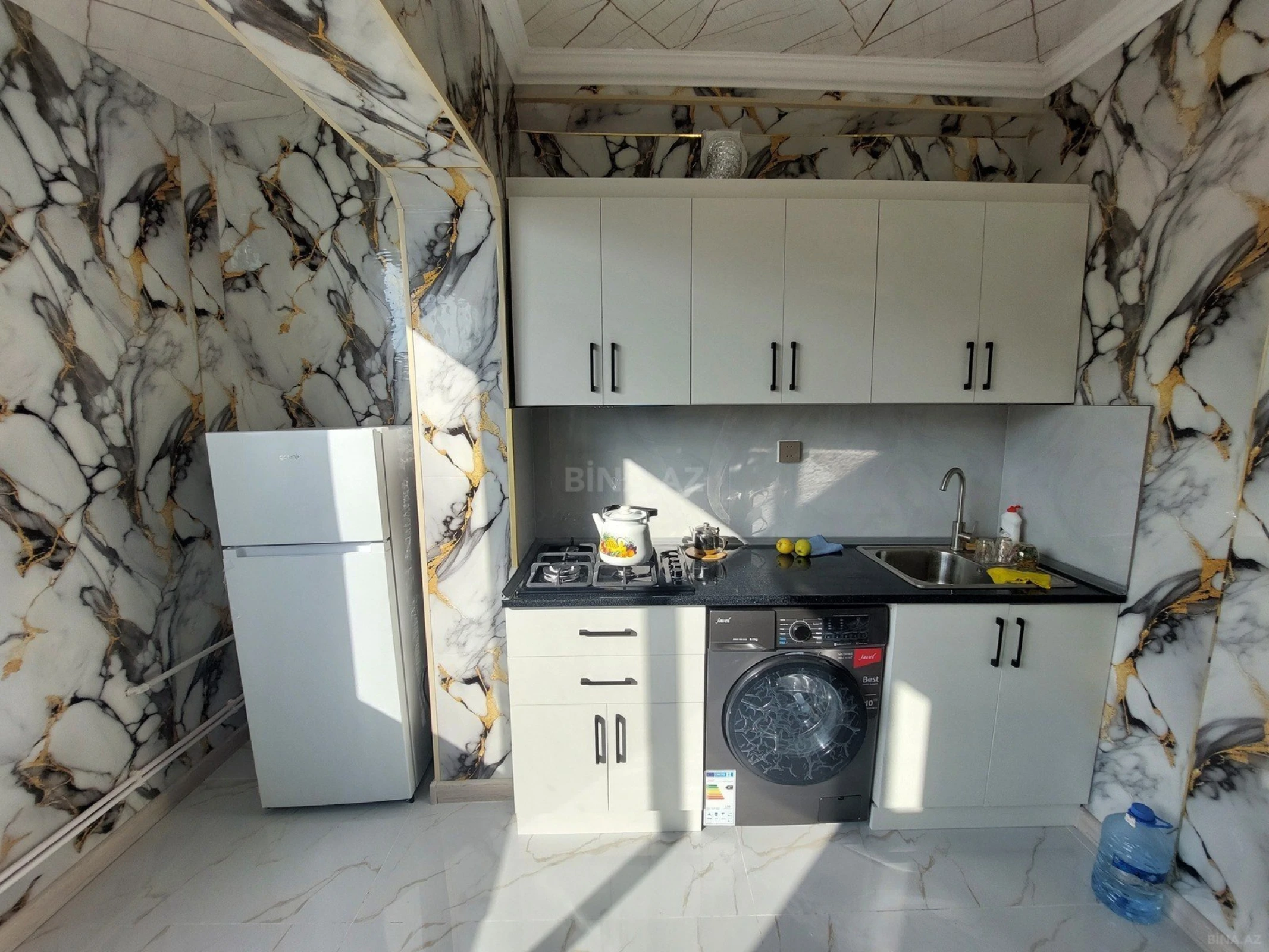 Kirayə verilir 4 otaqlı mənzil 100 m²