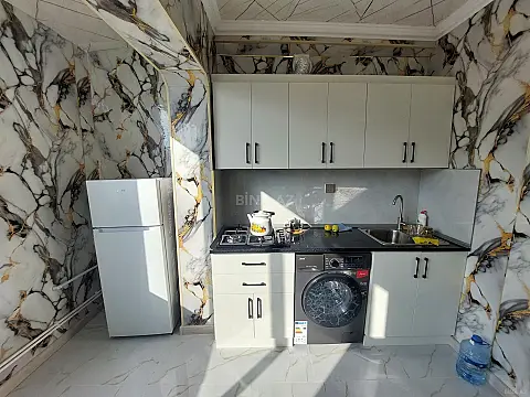 Kirayə verilir 4 otaqlı mənzil 100 m²