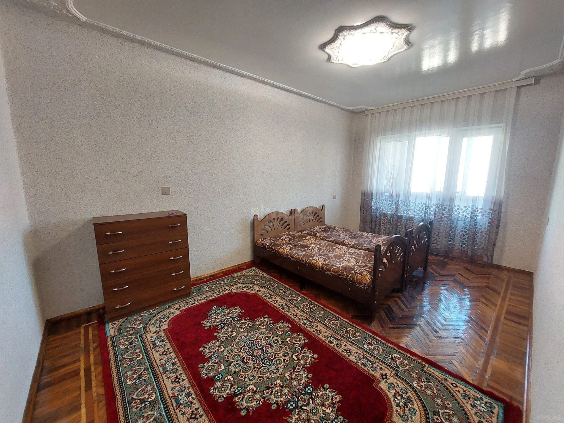 Kirayə verilir 4 otaqlı mənzil 100 m²