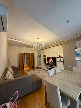 Satılır 2 otaqlı mənzil 88 m² — Bakı, İnşaatçılar 2 otaq 88.00 m²