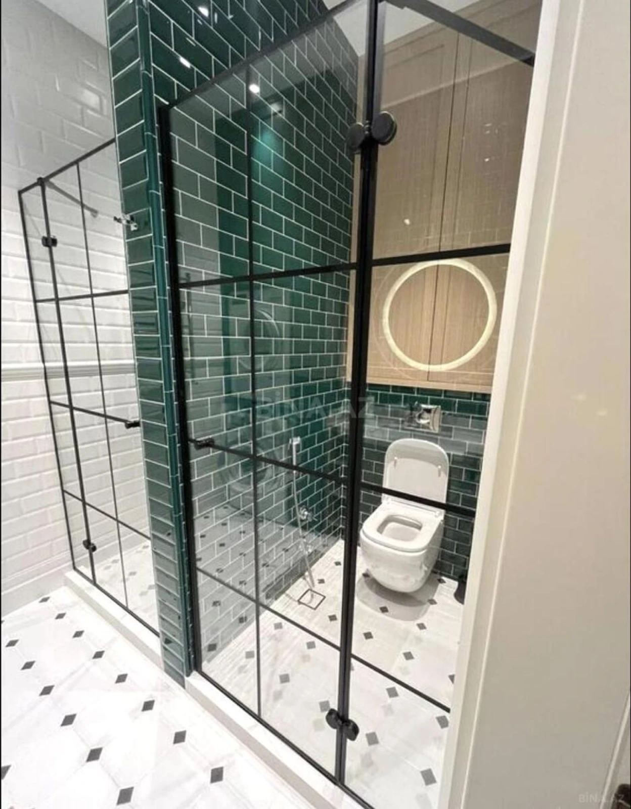 Kirayə verilir 2 otaqlı mənzil 80 m²