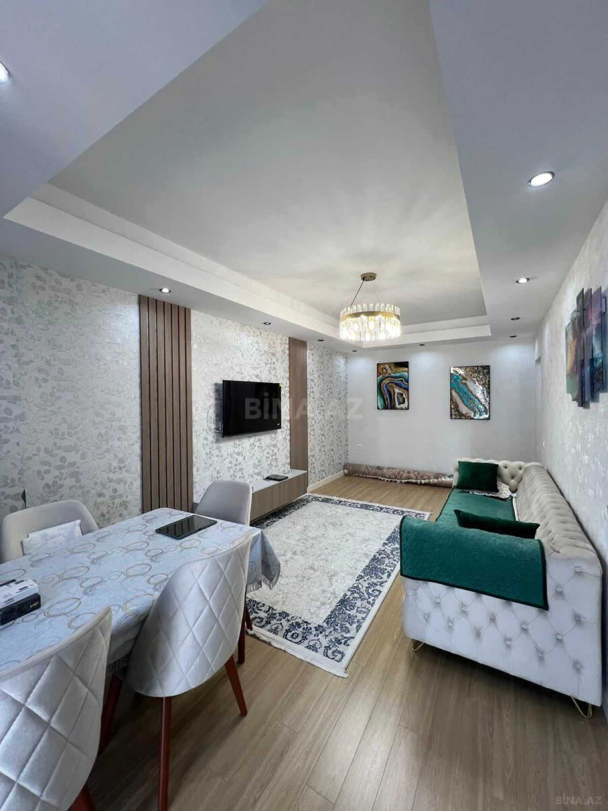 Satılır 2 otaqlı mənzil 90 m²