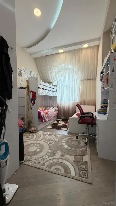 Satılır 3 otaqlı mənzil 120 m²