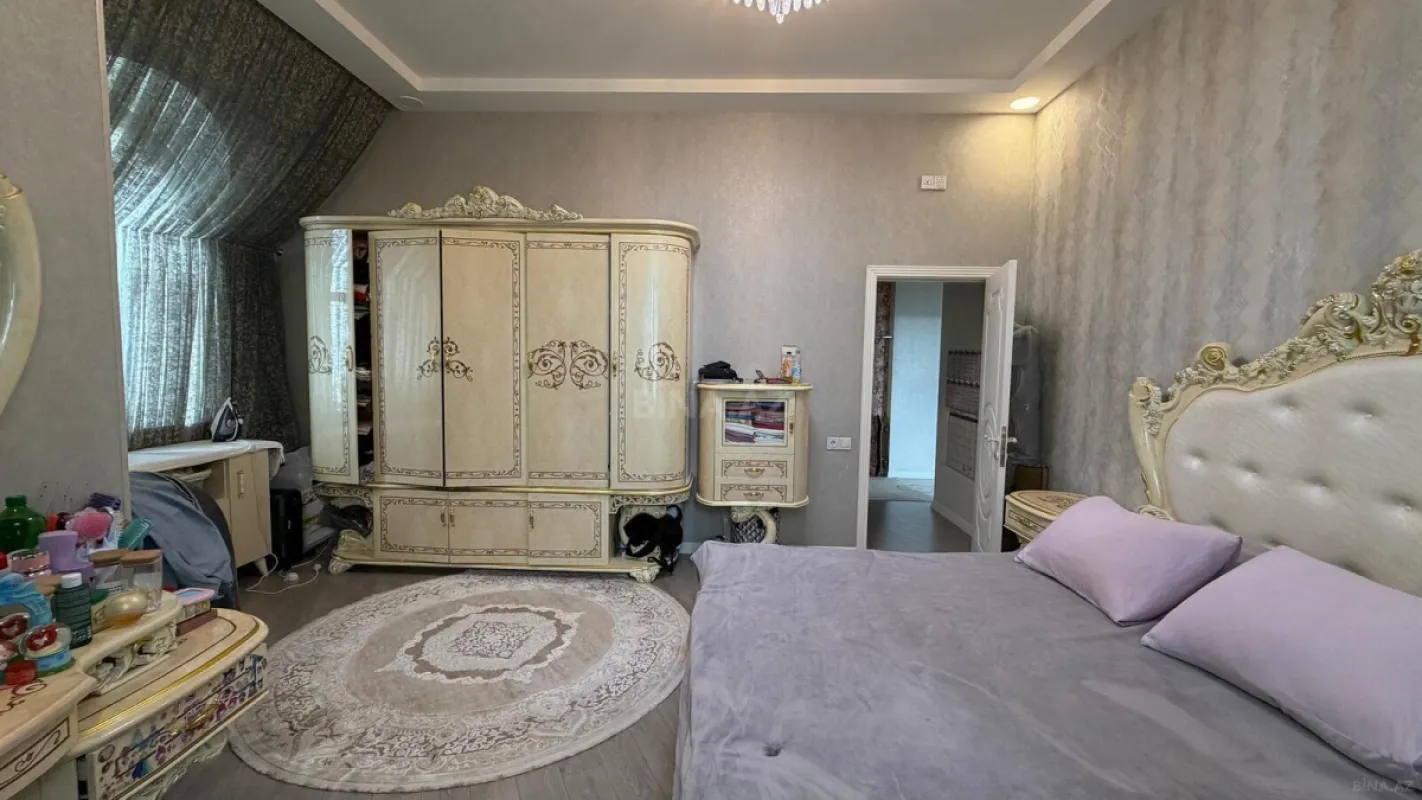 Satılır 3 otaqlı mənzil 120 m²