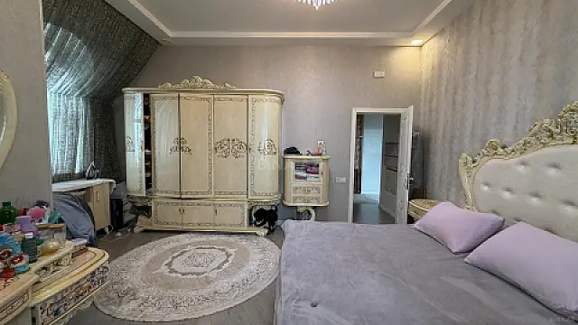 Satılır 3 otaqlı mənzil 120 m²