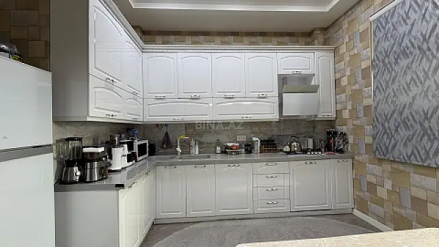 Satılır 3 otaqlı mənzil 120 m²