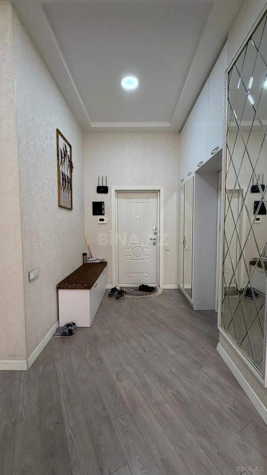 Satılır 3 otaqlı mənzil 120 m²