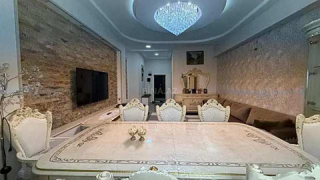 Satılır 3 otaqlı mənzil 120 m²