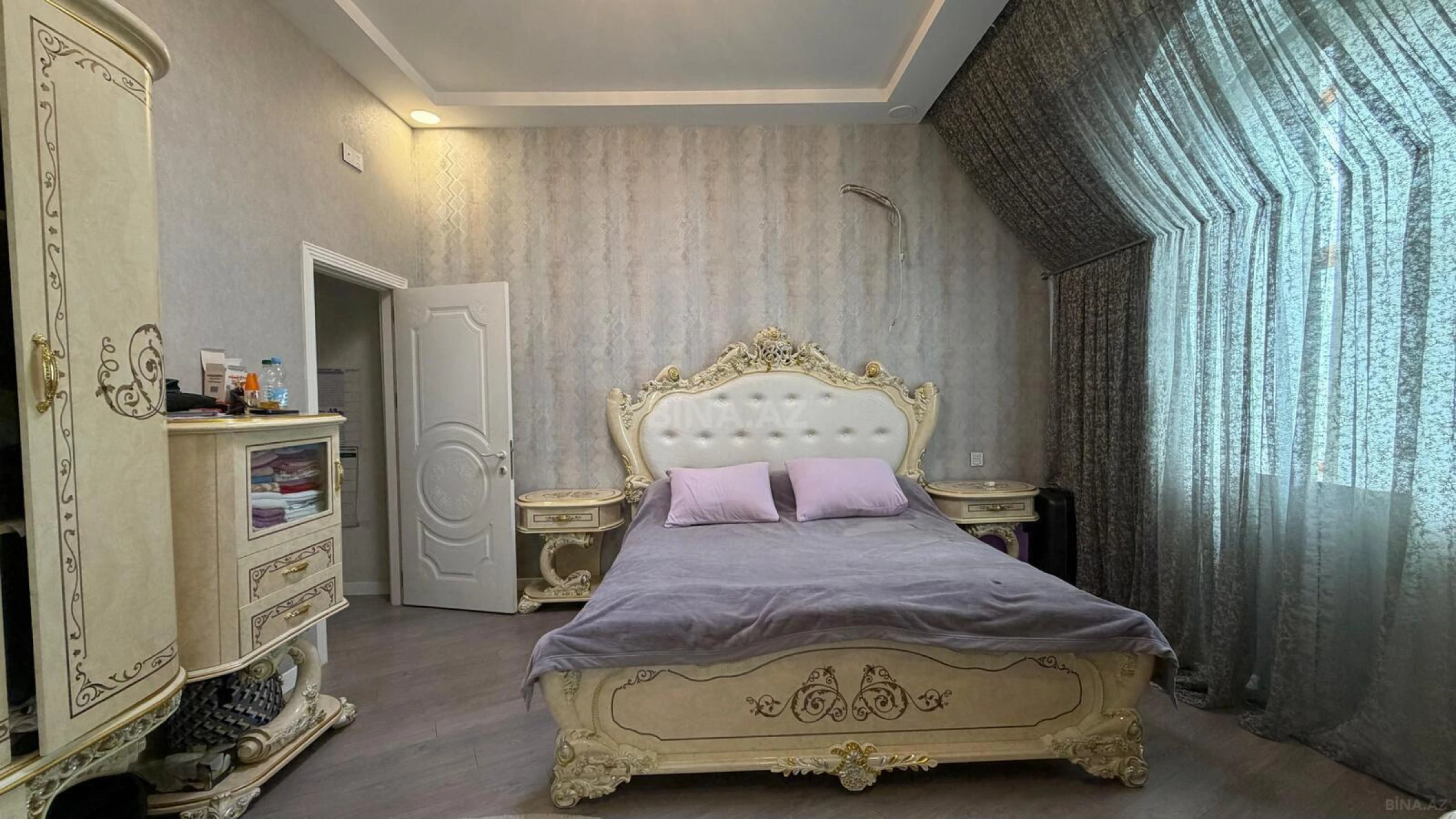 Satılır 3 otaqlı mənzil 120 m²