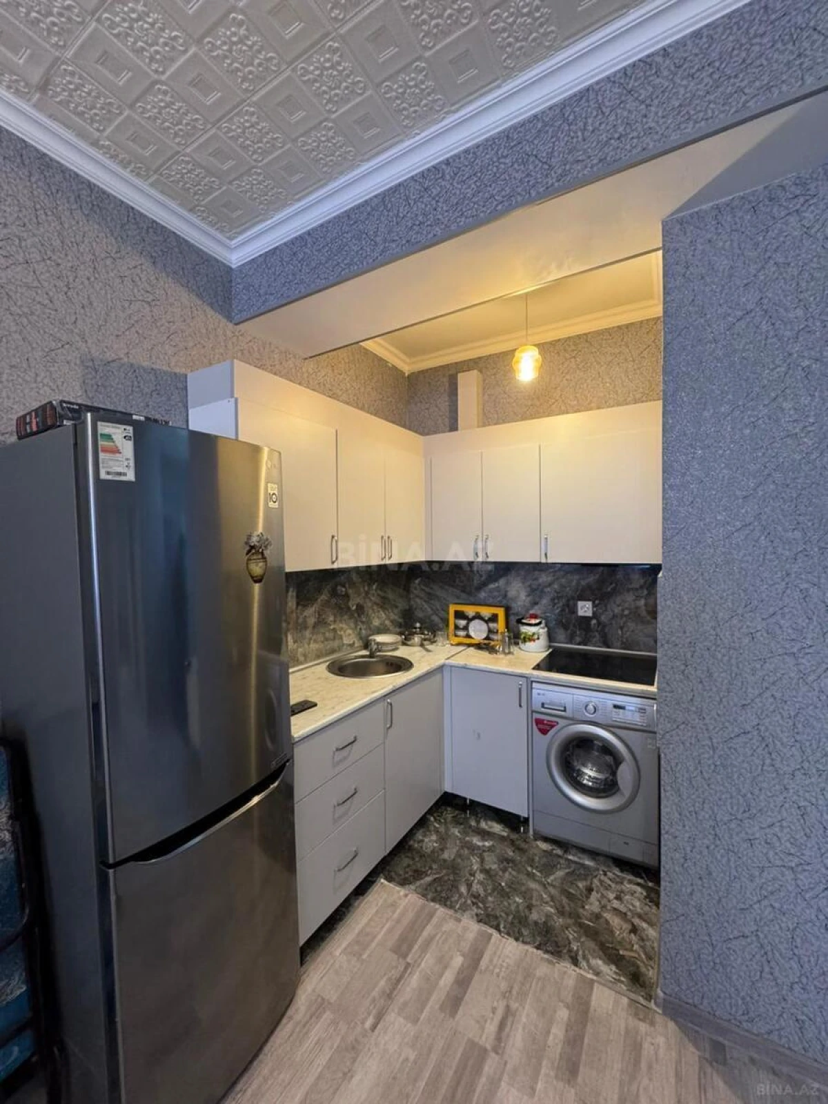 Kirayə verilir 2 otaqlı mənzil 76 m²