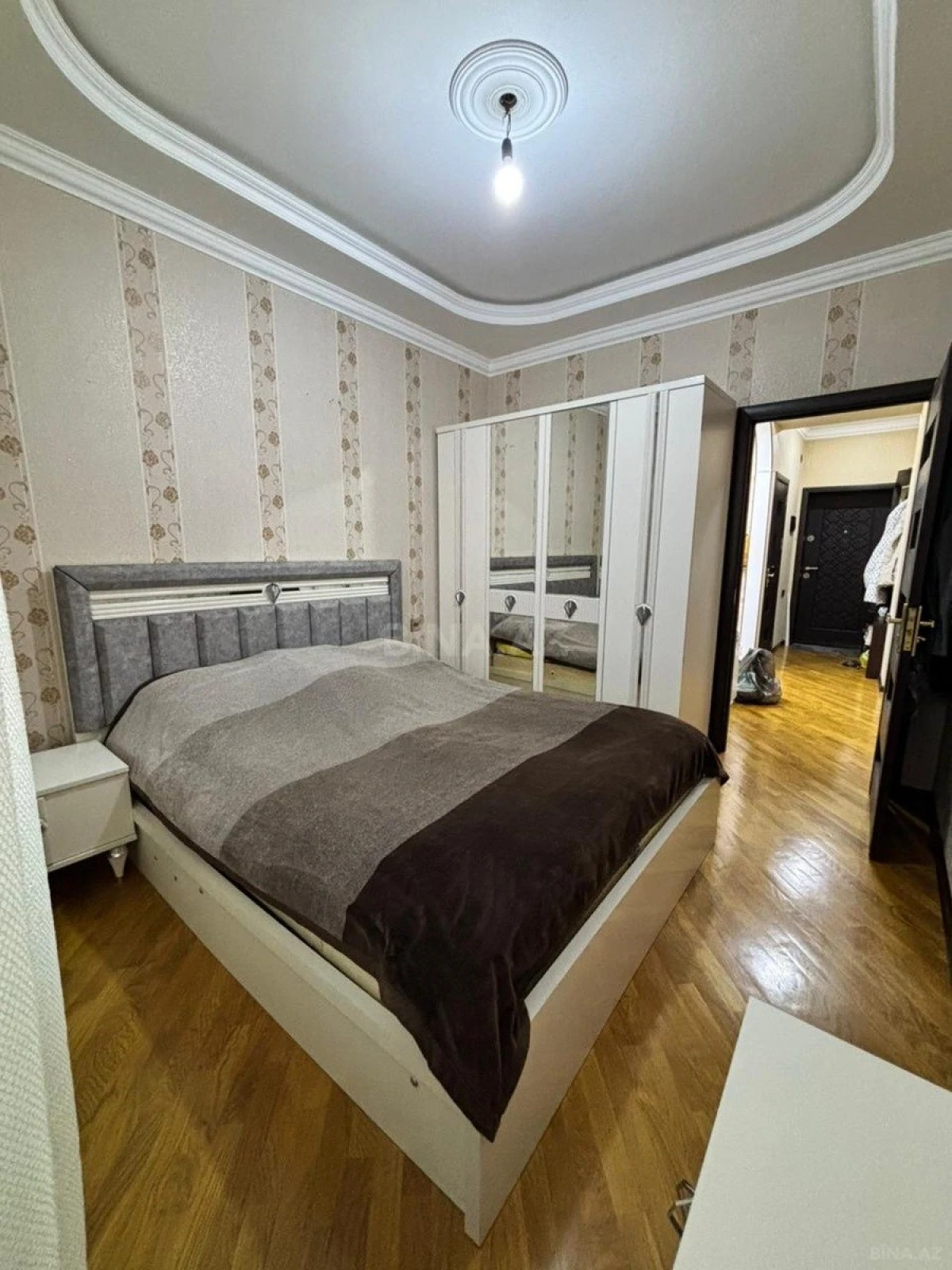Satılır 2 otaqlı mənzil 60 m²