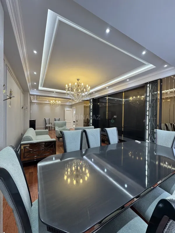 Satılır 4 otaqlı mənzil 164 m²