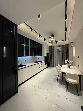 Satılır 4 otaqlı mənzil 195 m²