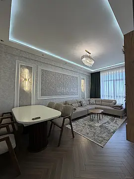 Satılır 2 otaqlı mənzil 60 m²