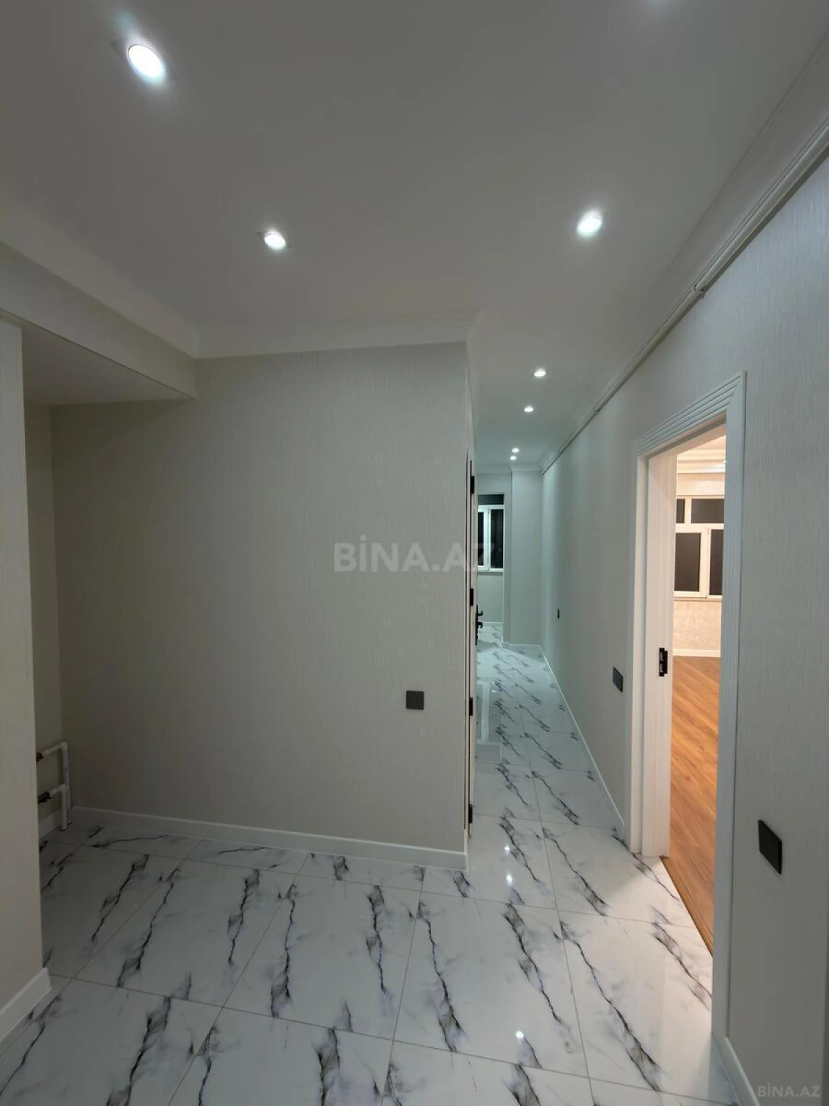 Satılır 2 otaqlı mənzil 60 m²