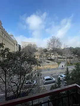 Kirayə verilir 3 otaqlı mənzil 100 m²