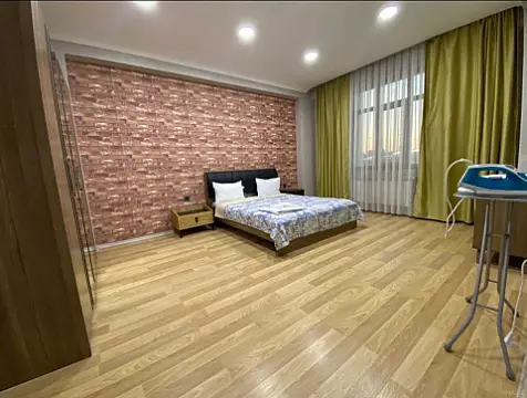 Satılır 3 otaqlı mənzil 108 m²