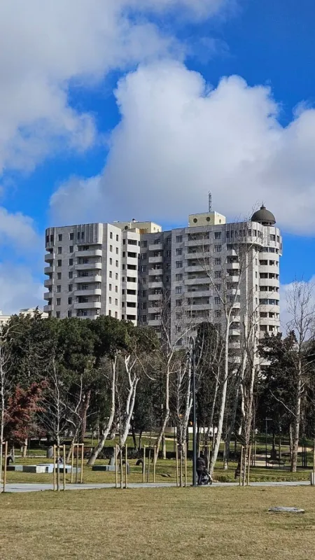 Satılır 3 otaqlı mənzil 108 m²