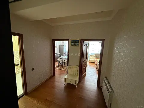 Kirayə verilir 2 otaqlı mənzil 70 m²