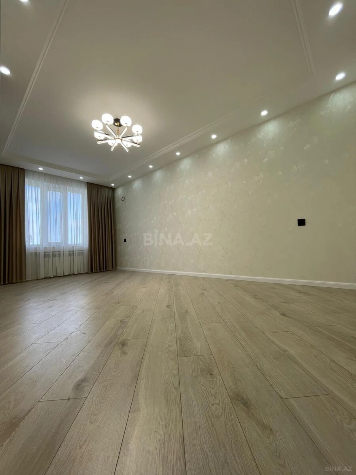 Satılır 2 otaqlı mənzil 60 m²