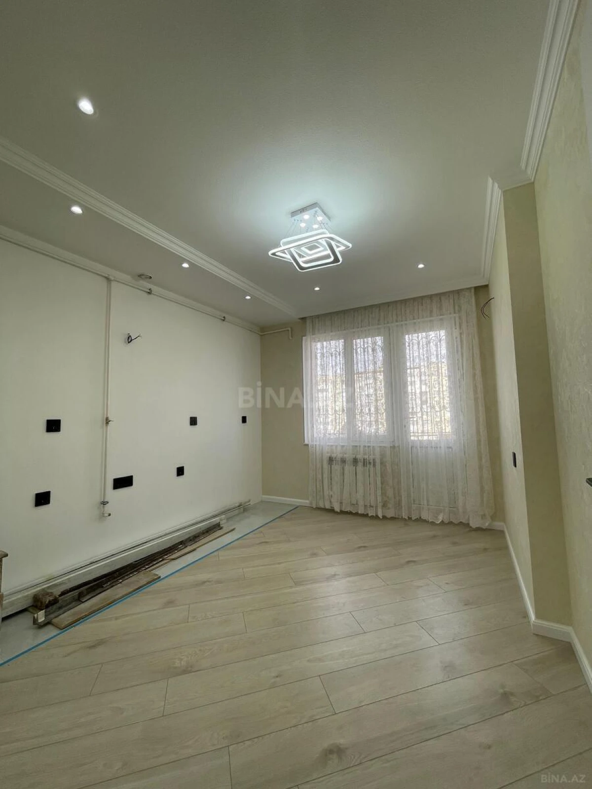 Satılır 2 otaqlı mənzil 60 m²