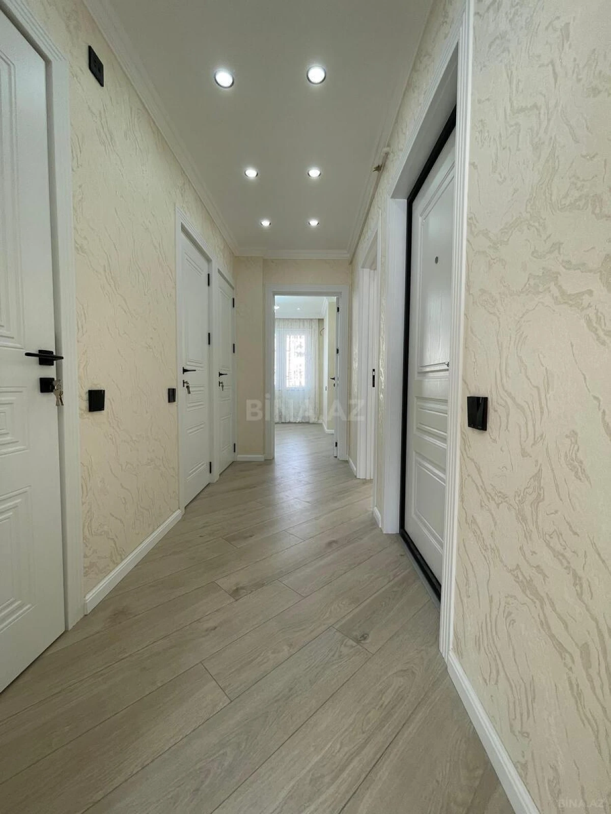 Satılır 2 otaqlı mənzil 60 m²