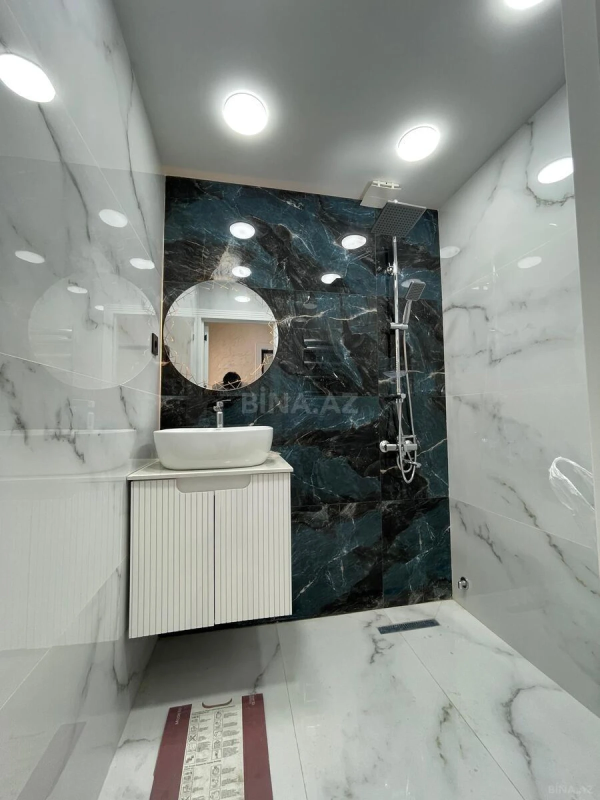 Satılır 2 otaqlı mənzil 60 m²