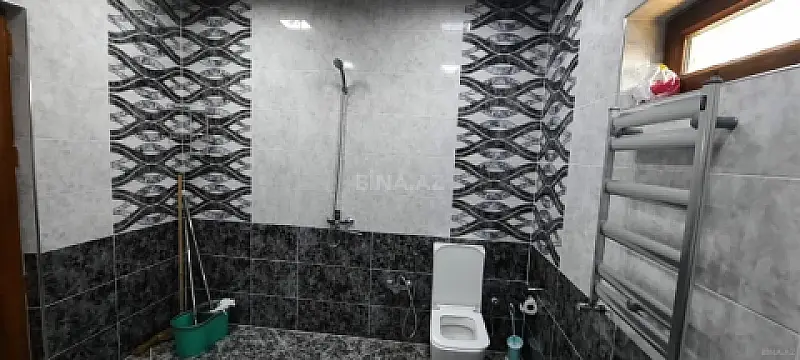 Kirayə verilir 6 otaqlı həyət evi 250 m²