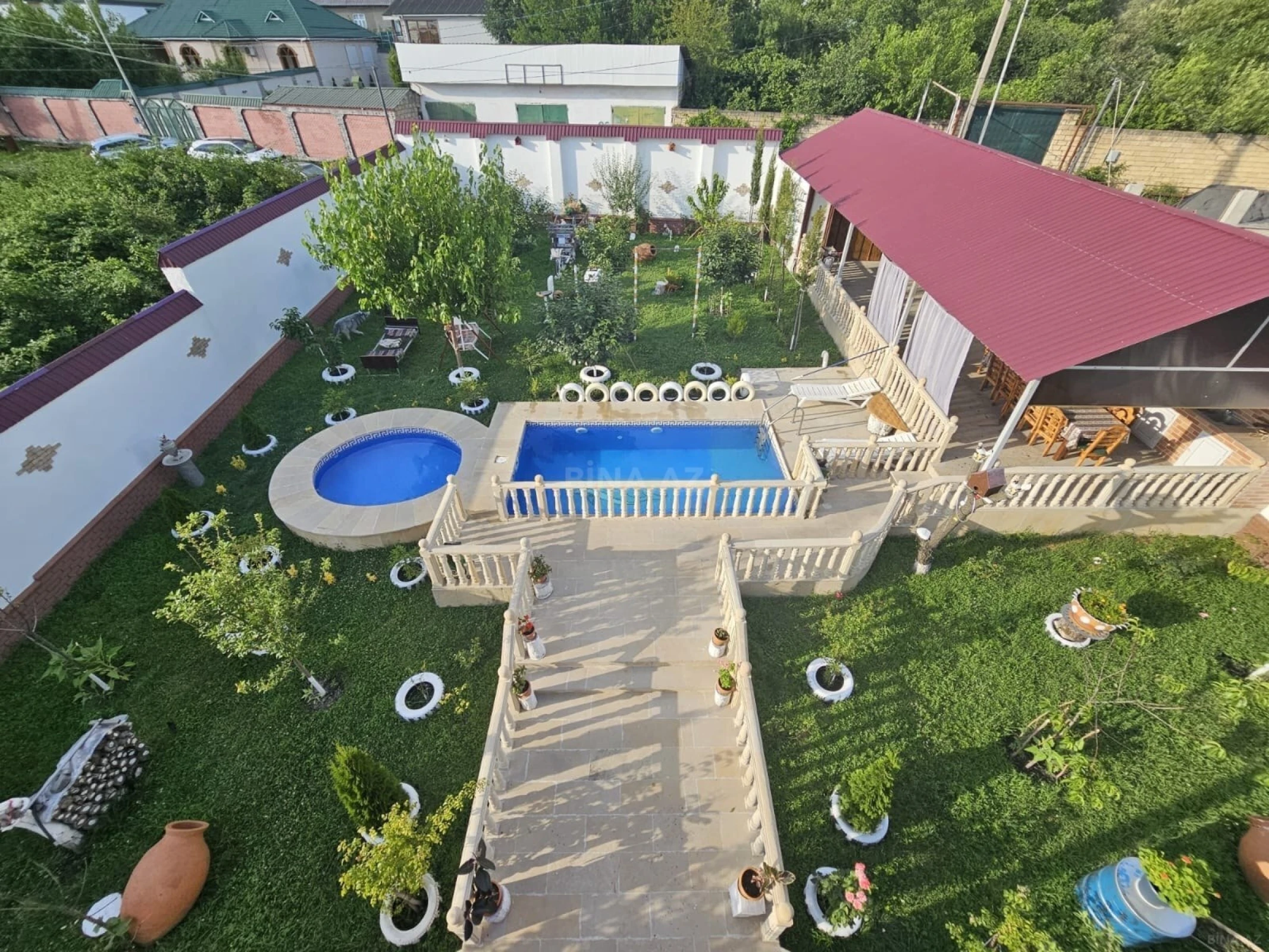 Kirayə verilir 6 otaqlı həyət evi 250 m²
