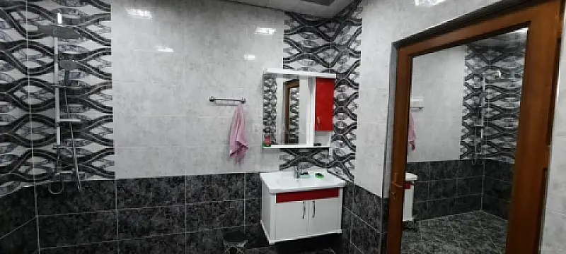 Kirayə verilir 6 otaqlı həyət evi 250 m²
