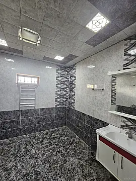 Kirayə verilir 6 otaqlı həyət evi 250 m²