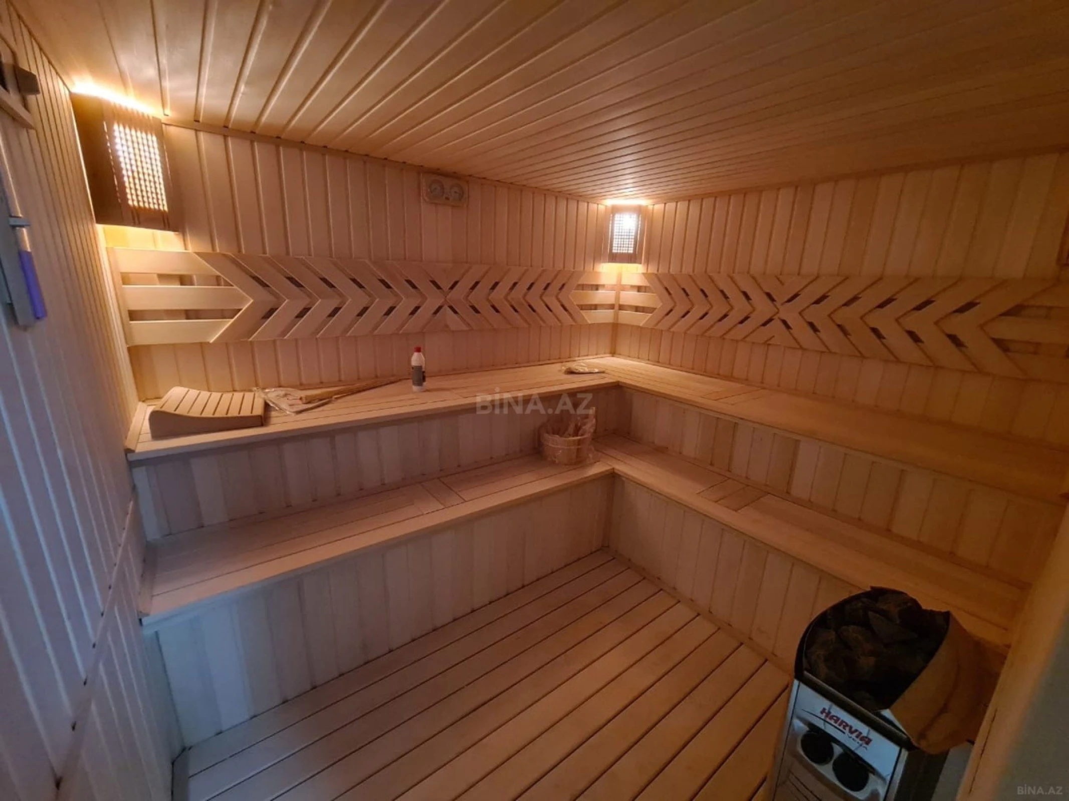 Kirayə verilir 6 otaqlı həyət evi 250 m²