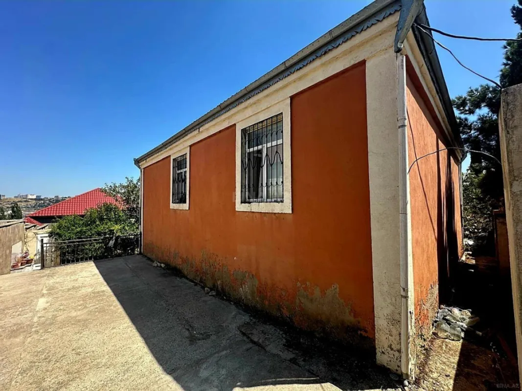 Satılır 4 otaqlı həyət evi 240 m²